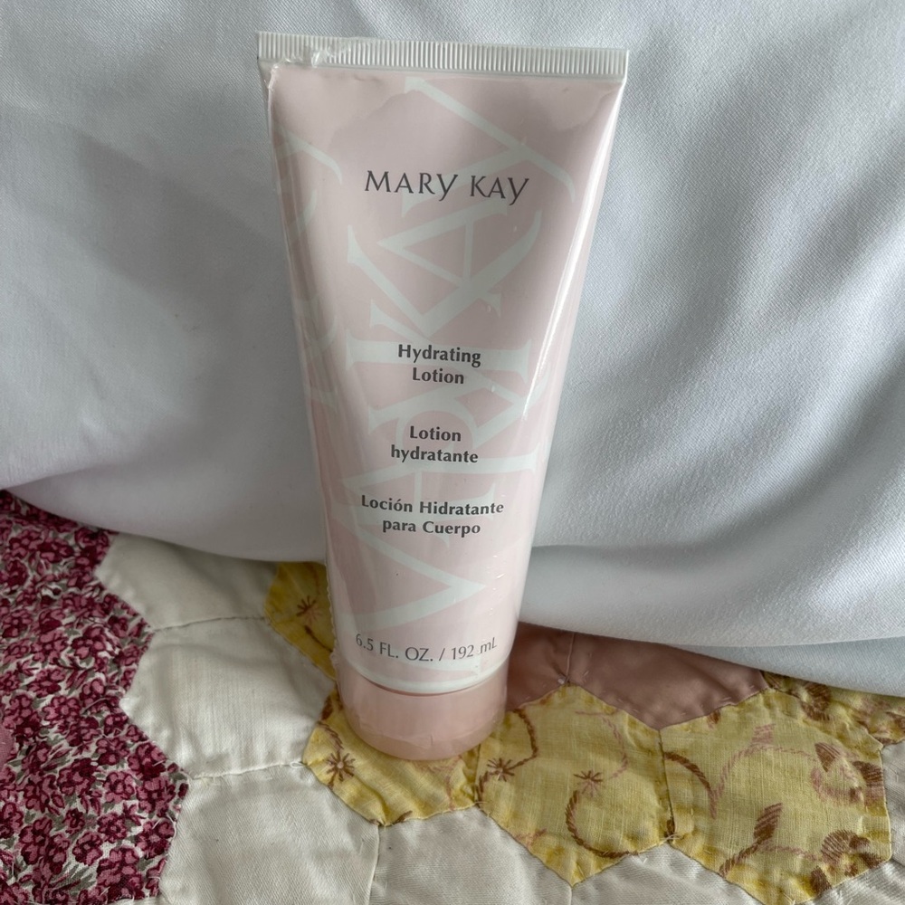 Mary Kay Hydrating Lotion